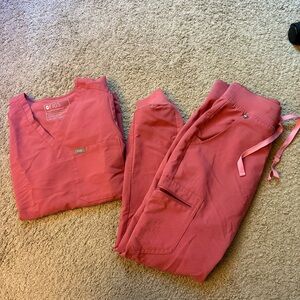 Pink FIGS scrub set size XS VGUC